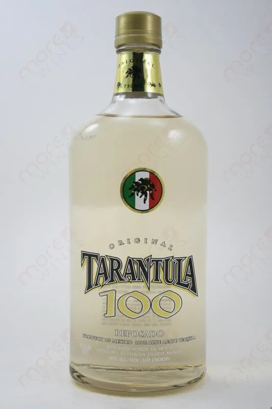 /img/21273-tarantula-reposado-pouring.webp