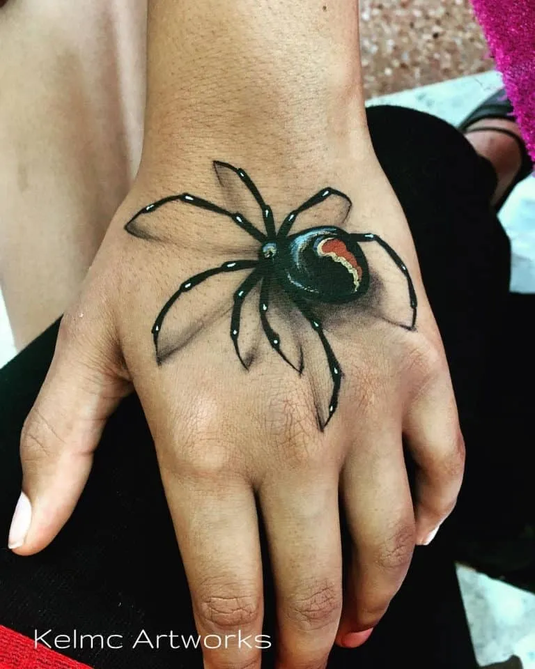 /img/21306-tarantula-tattoo-healing.webp