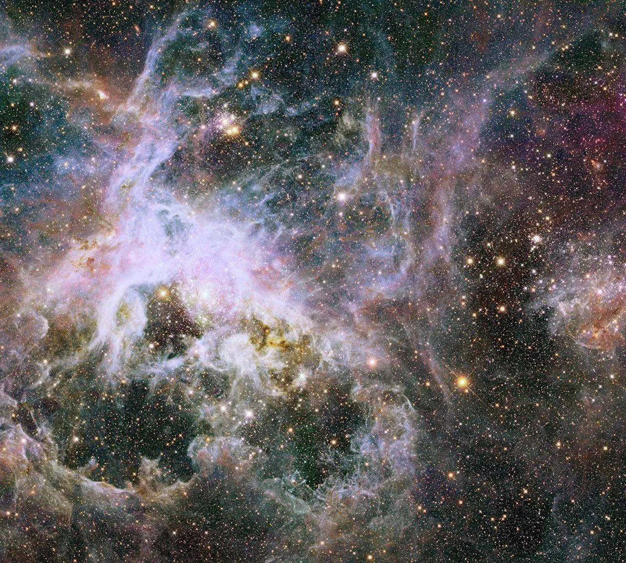 21368 tarantula nebula wallpaper 3